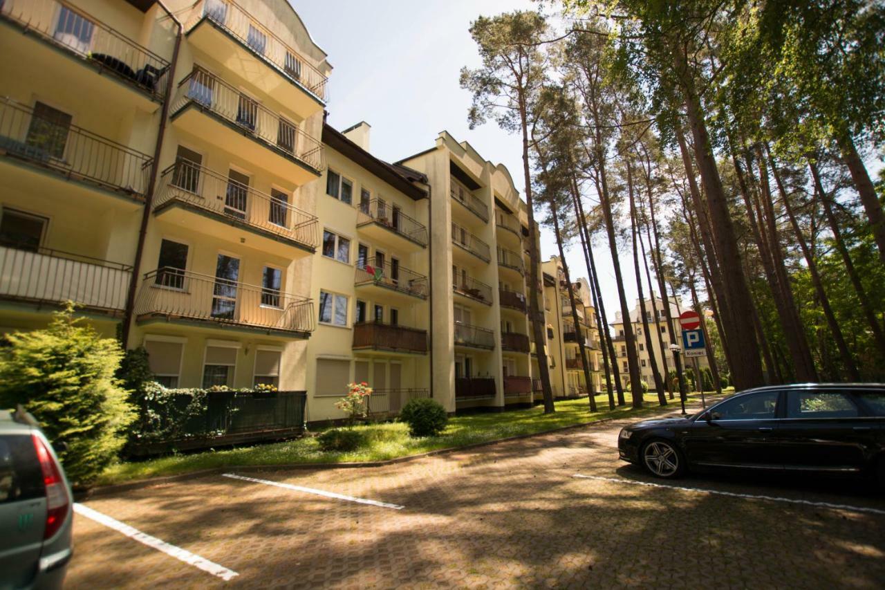 ミエンジズドロイェApartament Makadiアパートメント エクステリア 写真