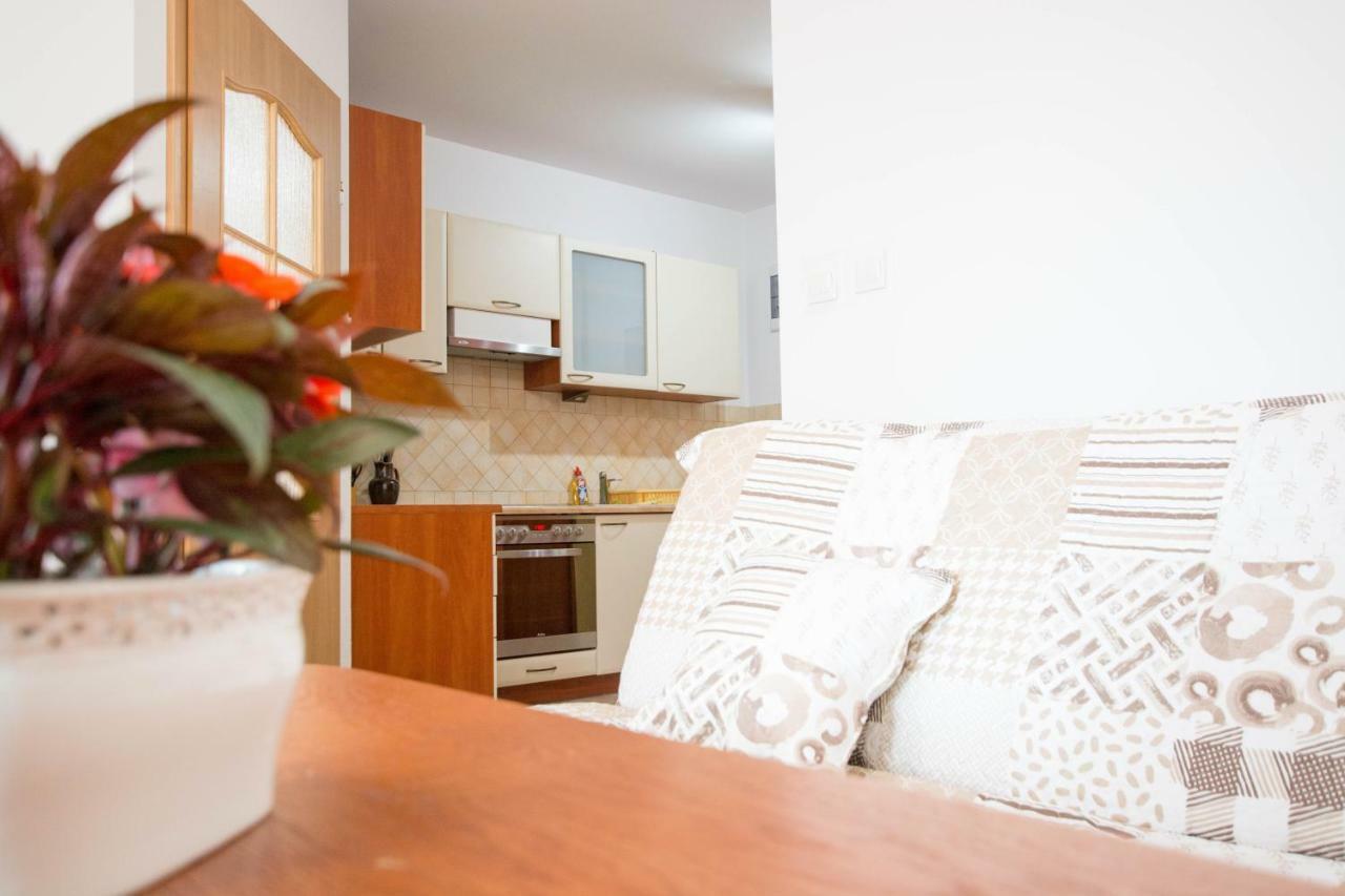 ミエンジズドロイェApartament Makadiアパートメント エクステリア 写真