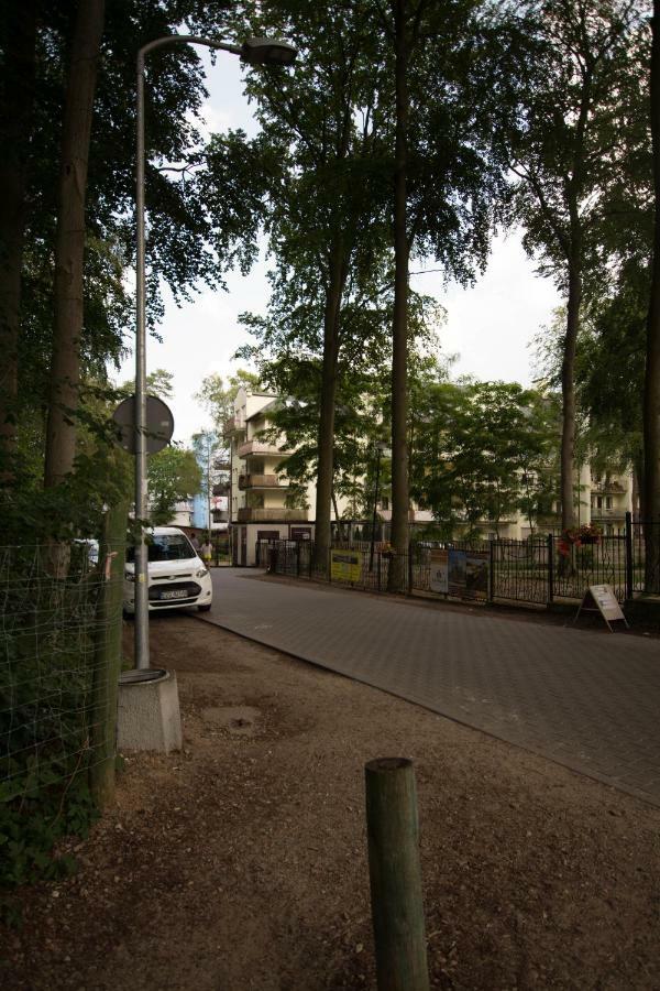 ミエンジズドロイェApartament Makadiアパートメント エクステリア 写真