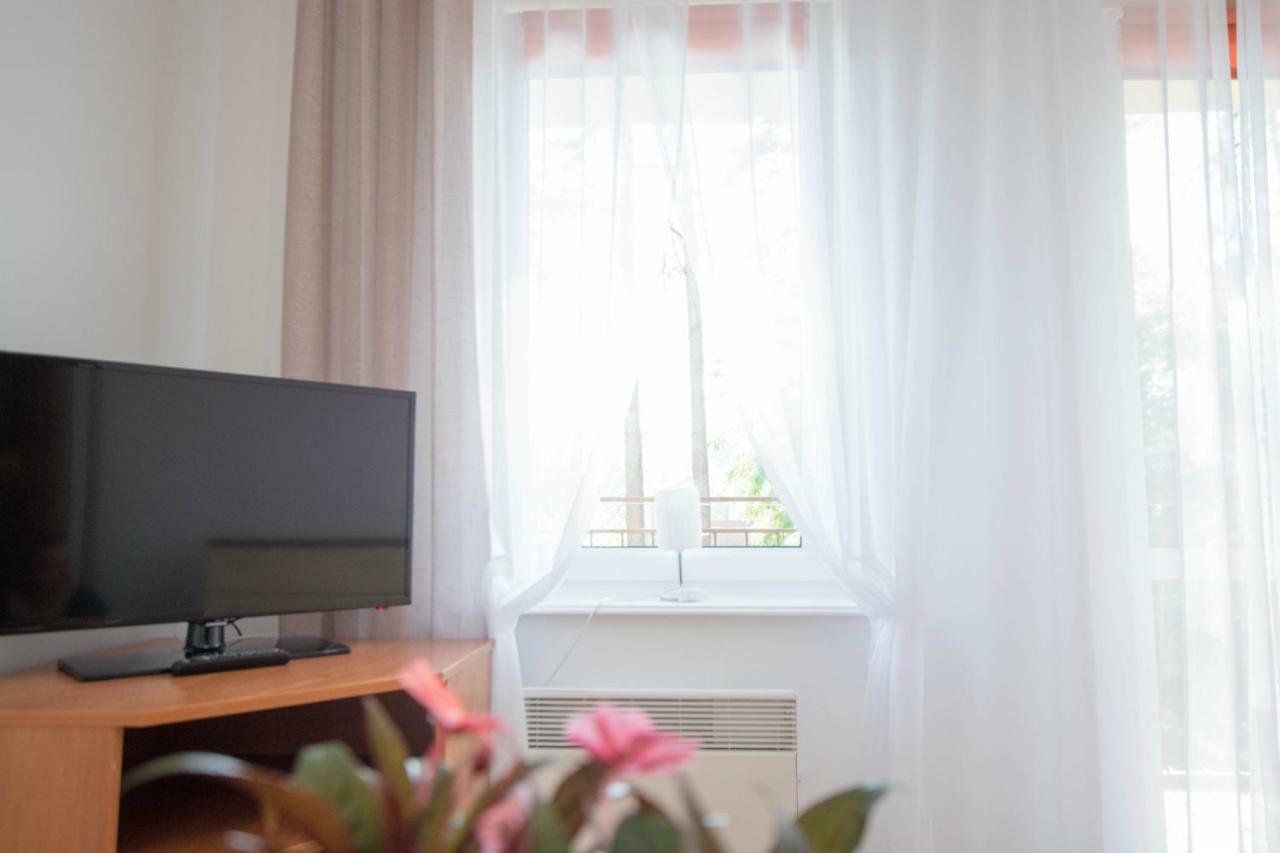 ミエンジズドロイェApartament Makadiアパートメント エクステリア 写真