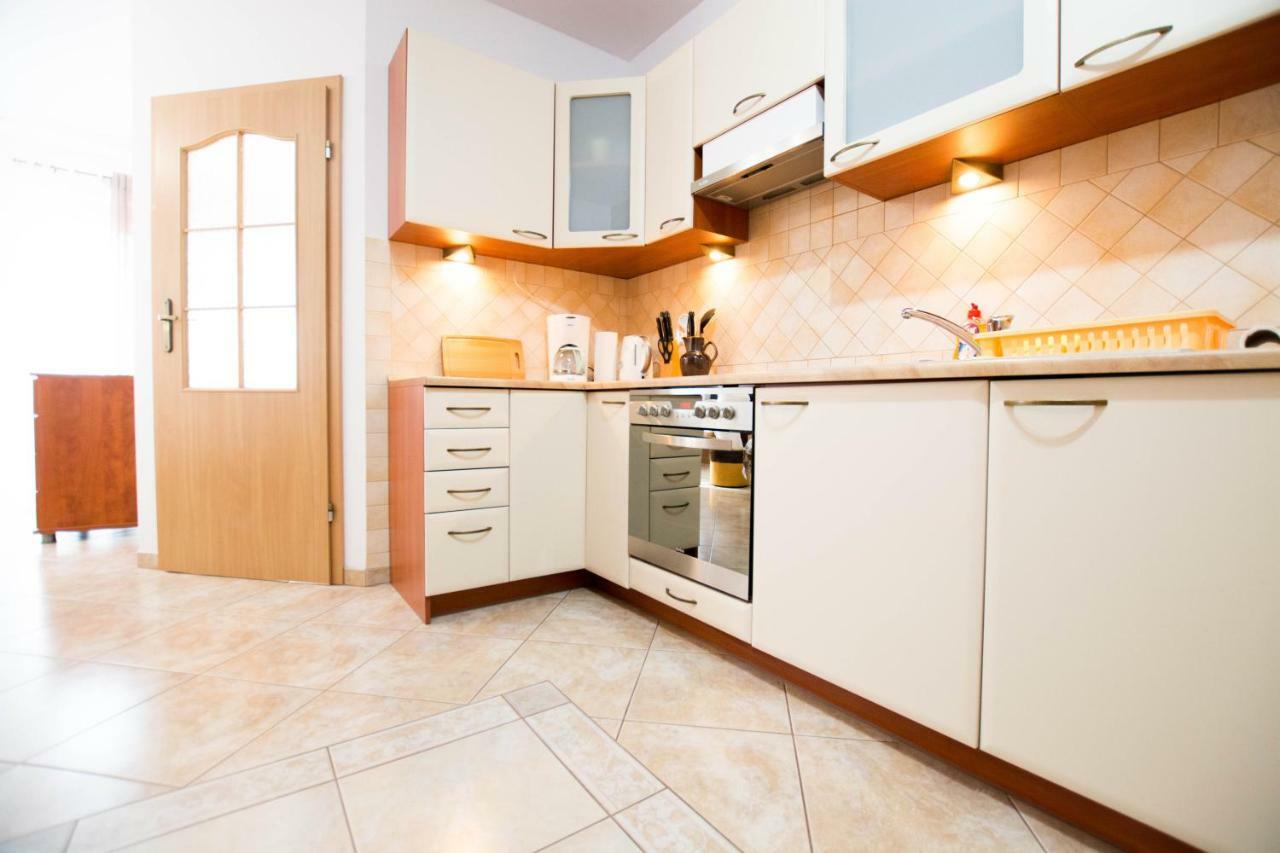 ミエンジズドロイェApartament Makadiアパートメント エクステリア 写真